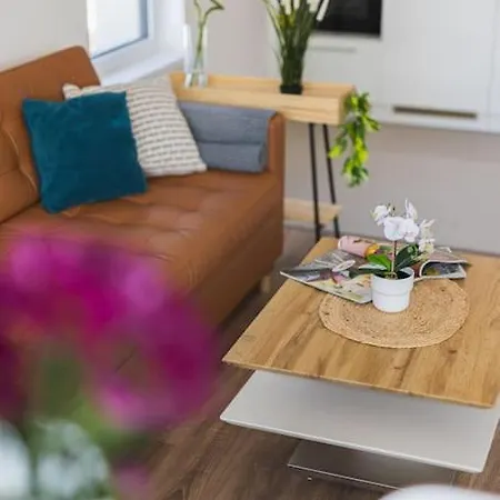 Panoramic View Close To Hockey Stadium Apartament