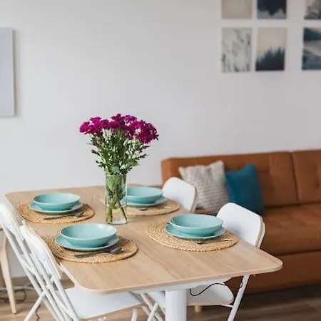 Panoramic View Close To Hockey Stadium Apartament