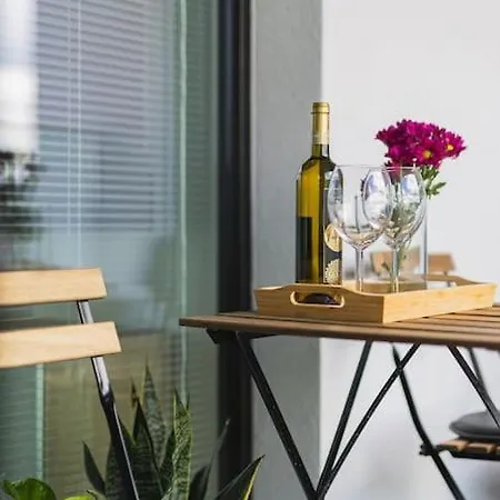 Apartament Panoramic View Close To Hockey Stadium