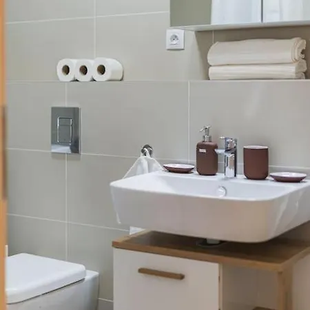 Panoramic View Close To Hockey Stadium Appartement Bratislava