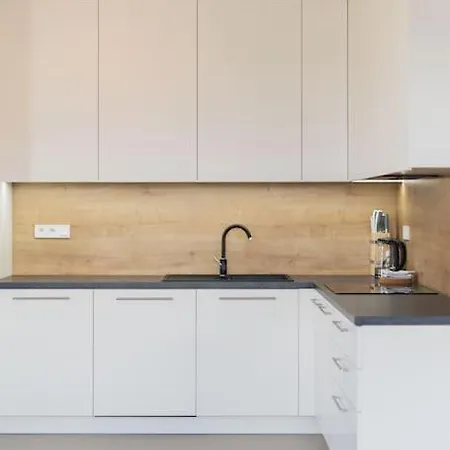 Panoramic View Close To Hockey Stadium Appartement *